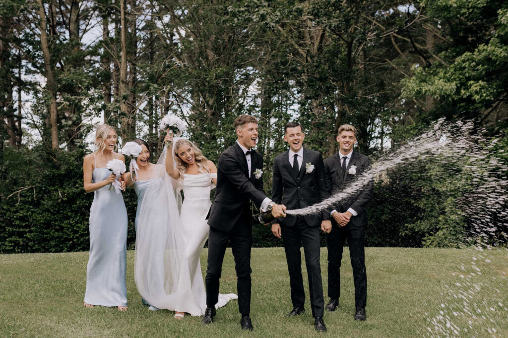 ImagenのAIカリングツールで最高の結婚式ショットを選ぶ - レベッカ・ブラッドリー